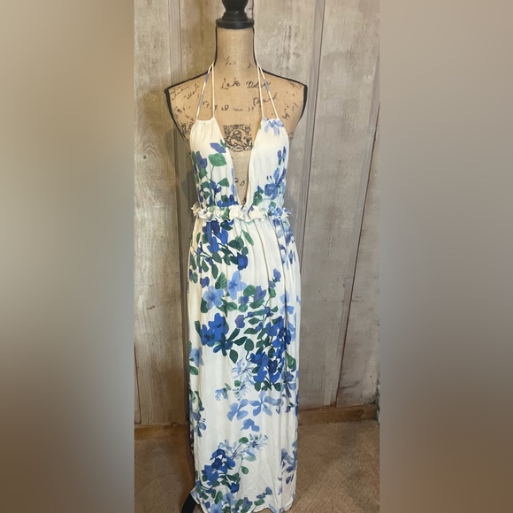 Sexy and sweet Love Stitch Floral Halter Maxi Dress Size Small - Picture 5 of 9